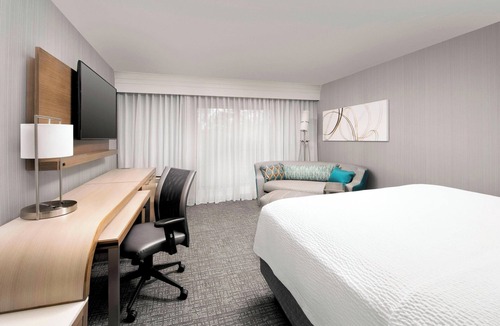 Tanasbourne Hotel | Courtyard By Marriott Portland Hillsboro