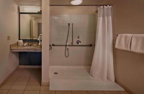 Warwick Hotel | Courtyard by Marriott Providence Warwick