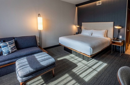 East Avenue Hotel | Courtyard by Marriott Rochester Downtown