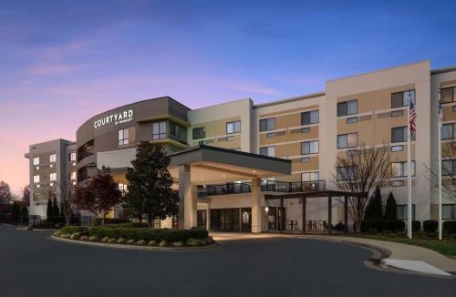 Northeast Raleigh Hotel | Courtyard by Marriott Raleigh North