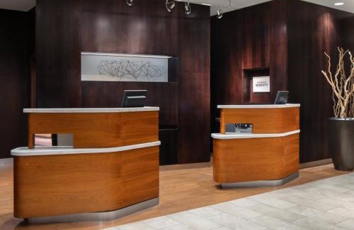 Northeast Raleigh Hotel | Courtyard by Marriott Raleigh North
