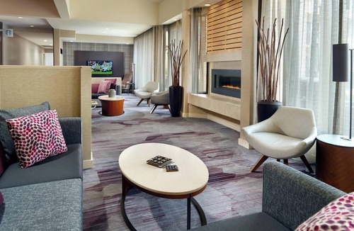 Raleigh Hotel | Courtyard by Marriott Raleigh Midtown