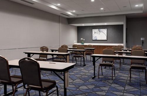 Richmond Hotel | Courtyard by Marriott Richmond Scott's Addition