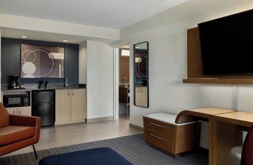 Bermuda Hotel | Courtyard by Marriott Richmond Chester