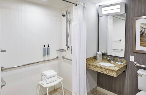 Rochester Hotel | Courtyard by Marriott Rochester East/Penfield