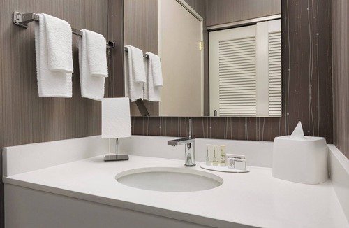 East Roseville Parkway Hotel | Courtyard by Marriott Roseville