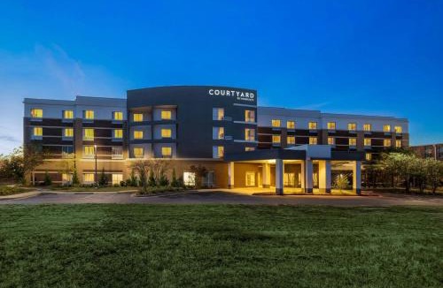 Starkville Hotel | Courtyard by Marriott Starkville MSU at The Mill Conference Center