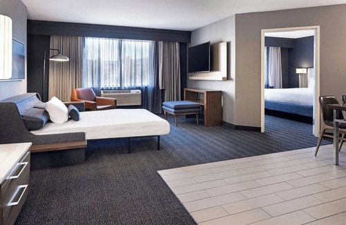Southeastern Sacramento Hotel | Courtyard by Marriott Sacramento Midtown