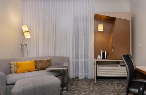 Pooler Hotel | Courtyard by Marriott Savannah Airport