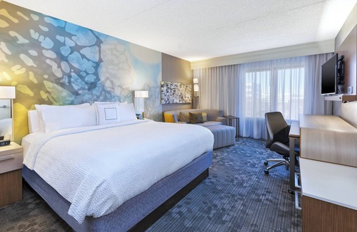 Secaucus Hotel | Courtyard by Marriott Secaucus Meadowlands