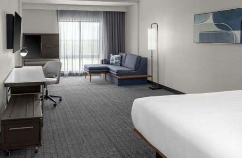 Sherman Hotel | Courtyard by Marriott Sherman