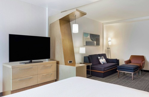 St. Peters Hotel | Courtyard by Marriott St. Louis St. Peters