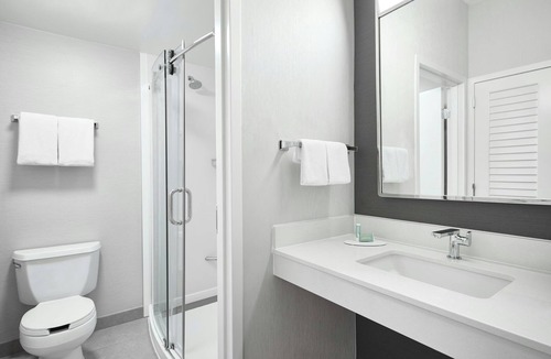 Creve Coeur Hotel | Courtyard by Marriott St Louis Creve Coeur
