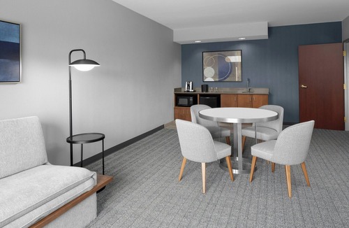 Oldsmar Hotel | Courtyard by Marriott Tampa Oldsmar