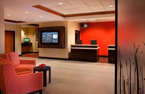 Northeast Mississauga Hotel | Courtyard by Marriott Toronto Airport
