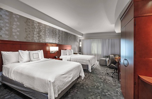 South Tulsa Hotel | Courtyard by Marriott Tulsa Woodland Hills