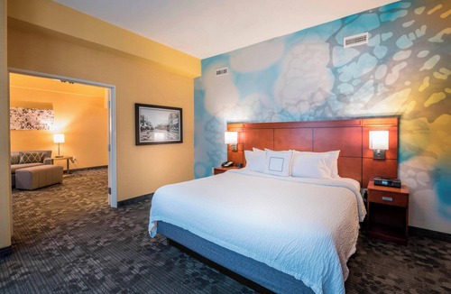 Deco District Hotel | Courtyard by Marriott Tulsa Downtown
