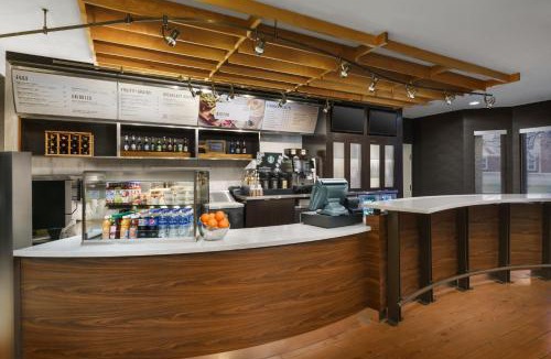 Bloomingdale Hotel | Courtyard by Marriott Chicago Bloomingdale