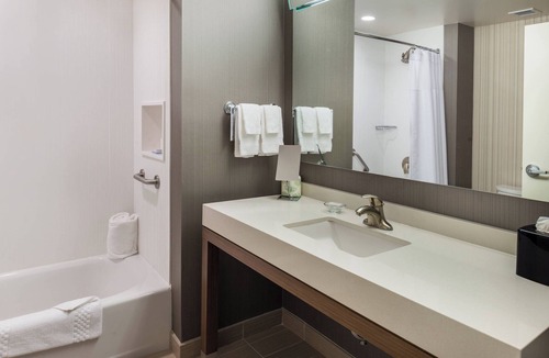 Big Flats Airport Hotel | Courtyard by Marriott Elmira Horseheads