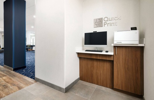 New Castle Hotel | Courtyard By Marriott New Castle