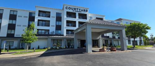 Central Oklahoma City Hotel | Courtyard by Marriott Oklahoma City Northwest