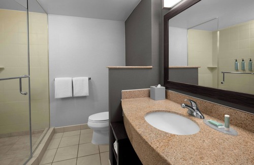 Far North Central Hotel | Courtyard by Marriott San Antonio Six Flags at The Rim