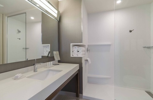 South Bend Hotel | Courtyard by Marriott South Bend Downtown