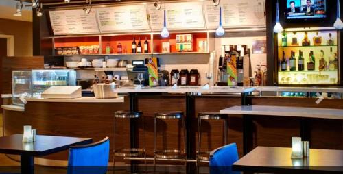Utica Hotel | Courtyard by Marriott