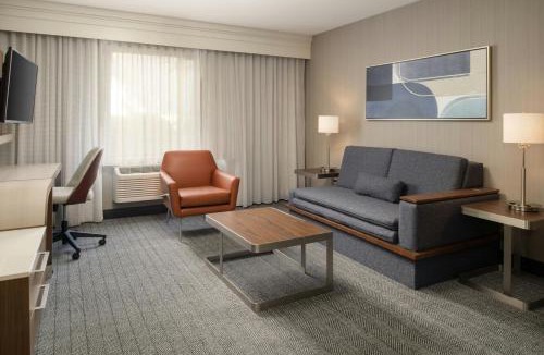 Nut Tree Hotel | Courtyard by Marriott Vacaville