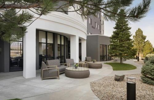 Casper Hotel | Courtyard Casper