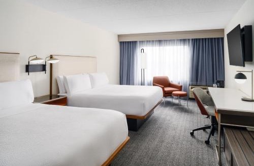 Bedford Park Hotel | Courtyard Chicago Midway Airport