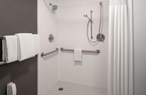 Covington Hotel | Courtyard Cincinnati Covington