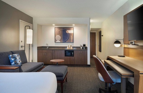 Cocoa Beach Hotel | Courtyard Cocoa Beach Cape Canaveral