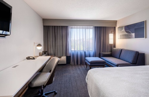 Southwest Colorado Springs Hotel | Courtyard Colorado Springs South