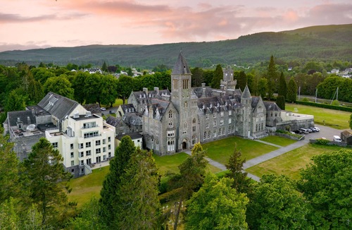 Fort Augustus Cottage | Courtyard Cottage 3, Riverside Cottage