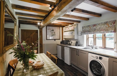 High Ercall Cottage | Courtyard Cottage - UK47218