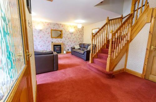 Tomich House | Courtyard Cottage