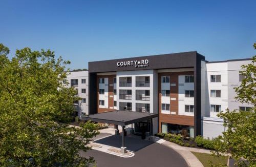 Hopelawn Hotel | Courtyard Edison Woodbridge