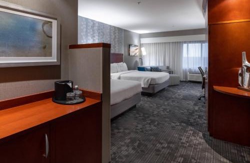 Fort Worth Hotel | Courtyard Fort Worth West at Cityview