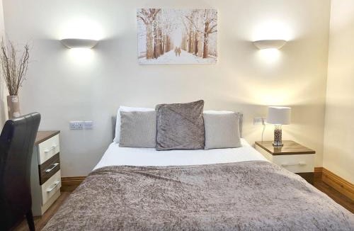 Fitling House | Courtyard Hot Tub