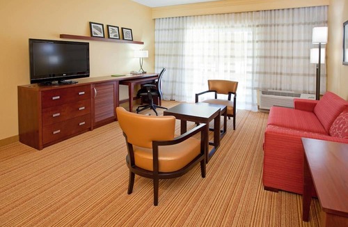 The Woodlands Hotel | Courtyard Houston The Woodlands
