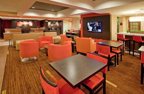 The Woodlands Hotel | Courtyard Houston The Woodlands