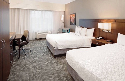 Houma Hotel | Courtyard Houma