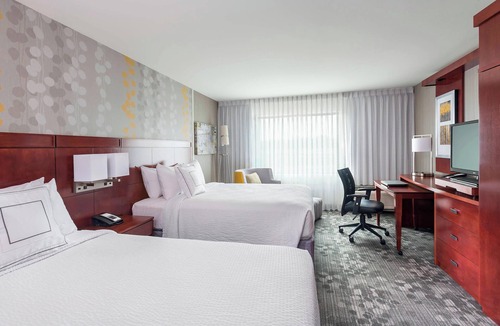 Crossroad Park Hotel | Courtyard Kalamazoo Portage