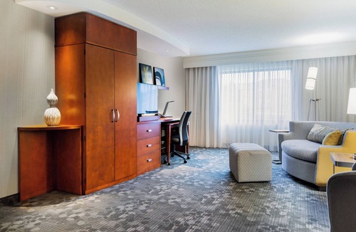 Denton Hotel | Courtyard Marriott Denton