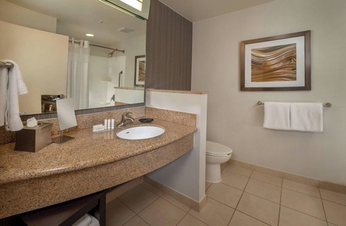 Halfway Hotel | Courtyard Marriott Hagerstown
