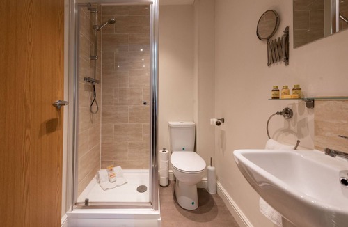 Wakefield Apartment | Courtyard Mews