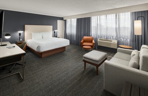 New Haven Hotel | Courtyard New Haven at Yale