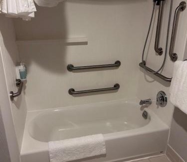 Novato Hotel | Courtyard Novato Marin/Sonoma