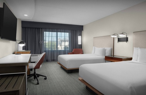 Southeast Pensacola Hotel | Courtyard Pensacola Downtown